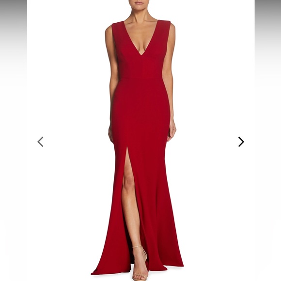 Dress the Population Sandra Plunging V-Neck Sleeveless Crepe Gown - Picture 4 of 6